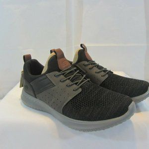 SKECHERS Men 2021 Delson 3.0 Classic Fit Sneaker Athletic Shoe --Black